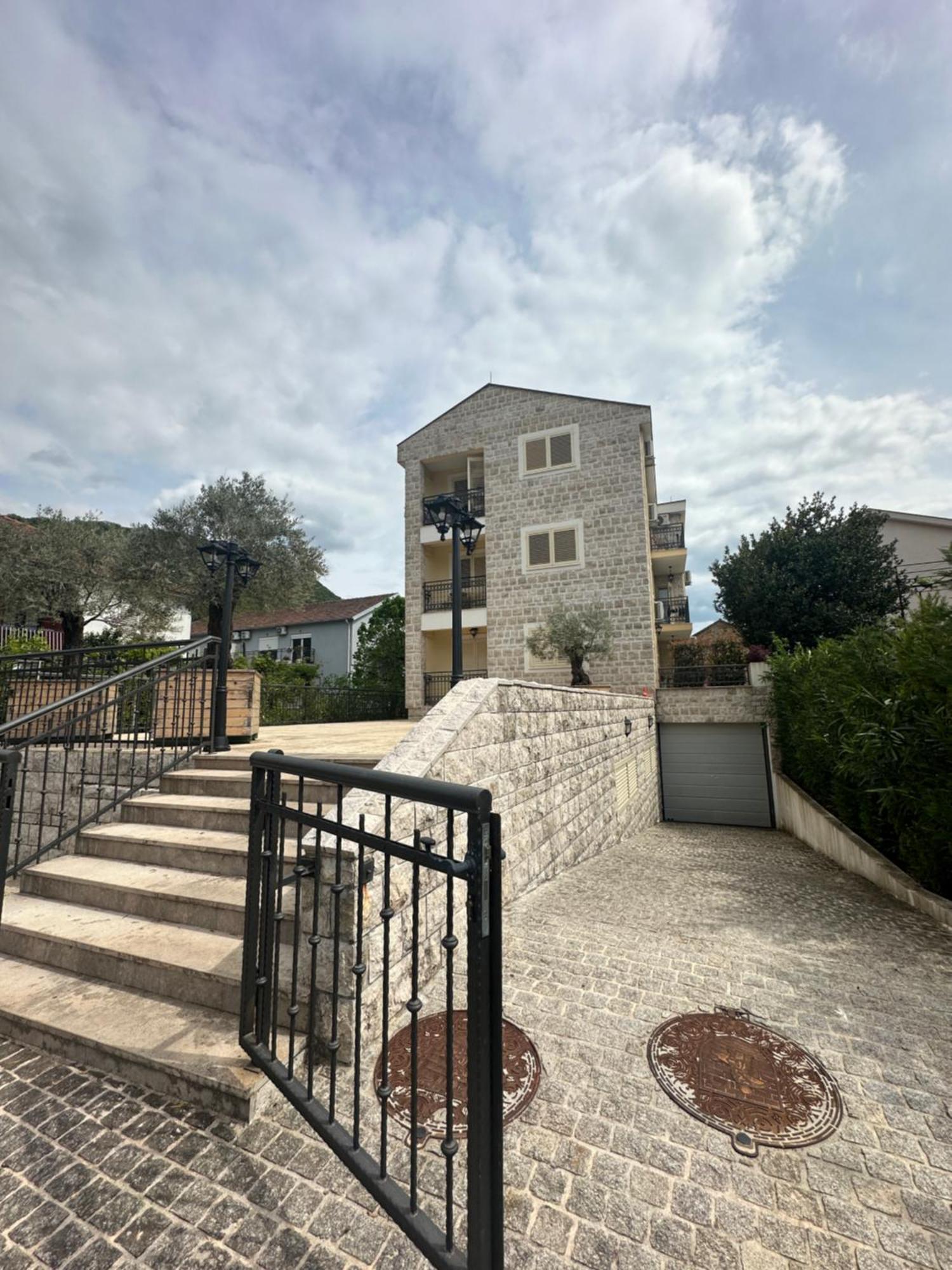 Apartman Tara Tivat Exteriör bild